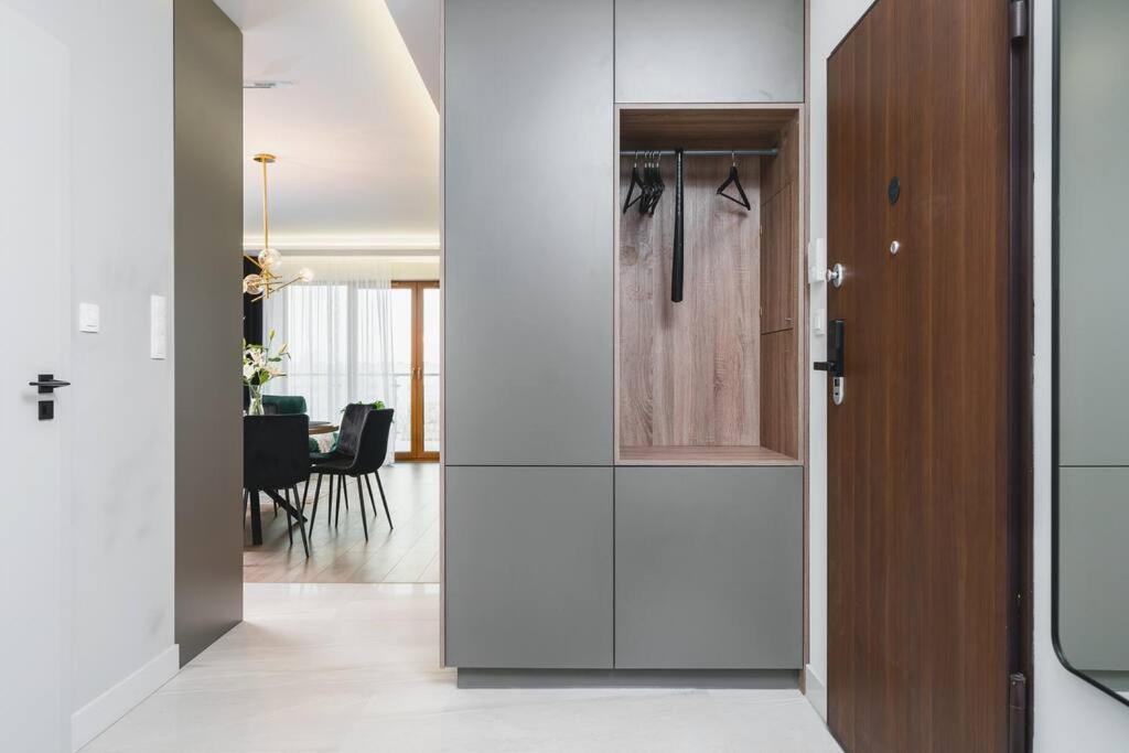 Elegant Business Apartment Krasków Εξωτερικό φωτογραφία